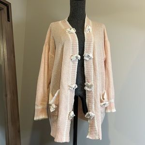 Cute little 🎀 cardigan size M fits for all